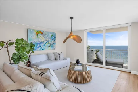 615 Ocean Dr # 6A, Key Biscayne FL 33149