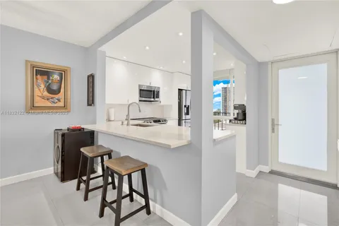 521 N Riverside Dr # 707, Pompano Beach FL 33062