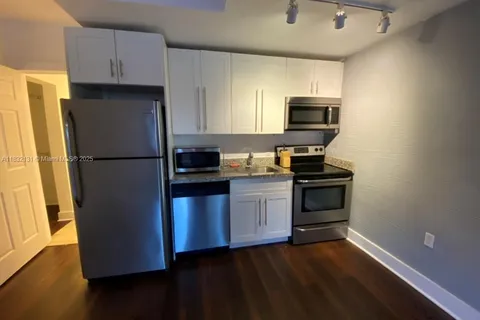 274 NW 32nd St # 1, Miami FL 33127