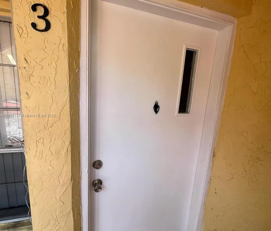 15605 SW 74th Cir Dr # 3, Miami FL 33193