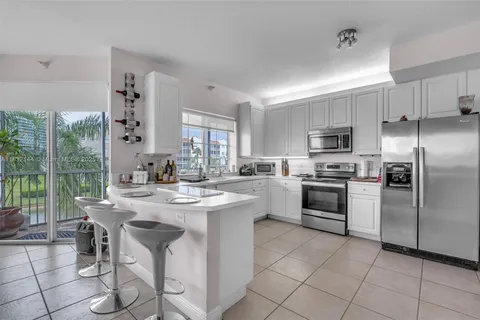 10700 NW 66th St # 308, Doral FL 33178