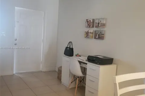 1450 NE 170th St # 211, North Miami Beach FL 33162