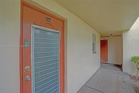 2850 W Sunrise Lakes Dr # 106, Sunrise FL 33322