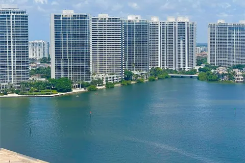 250 174th St # 2307, Sunny Isles Beach FL 33160