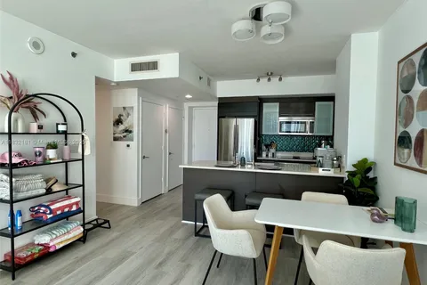 55 SE 6th St # 2608, Miami FL 33131