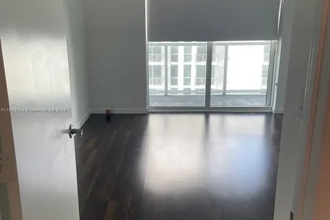253 NE 2nd St # 2806, Miami FL 33132