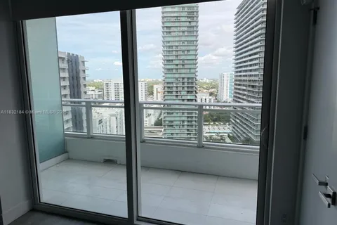 1080 Brickell Ave # 2205, Miami FL 33131