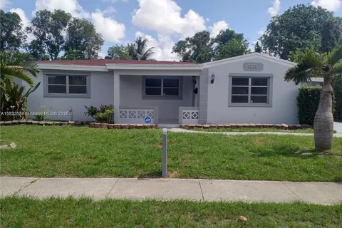 2840 SW 8th St, Fort Lauderdale FL 33312