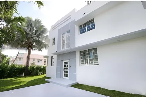 600 15th St # 11, Miami Beach FL 33139