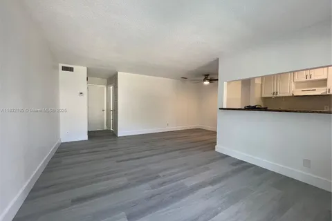 1431 S 14th Ave # 109, Hollywood FL 33020