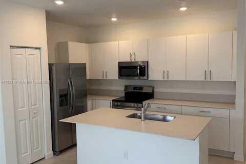 105 SE 11th AV # 0, Florida City FL 33034
