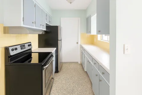 2716 NE 32nd St # 5, Fort Lauderdale FL 33306