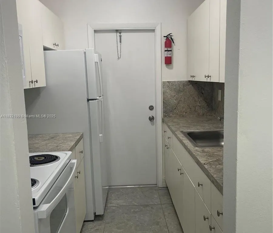 1100 SW 36th Ct # 21, Miami FL 33135