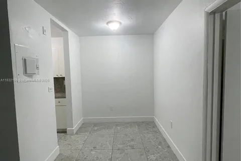 1100 SW 36th Ct # 21, Miami FL 33135