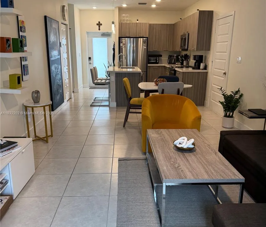 4670 NW 84th Ave # 33, Doral FL 33166