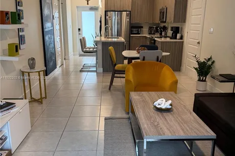 4670 NW 84th Ave # 33, Doral FL 33166