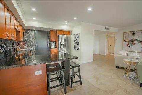 200 Diplomat Pkwy # 519, Hallandale Beach FL 33009