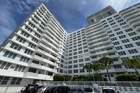 4747 Collins Ave # 502, Miami Beach FL 33140