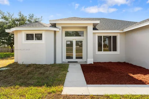 217 N Macedo Blvd, Port St. Lucie FL 34983
