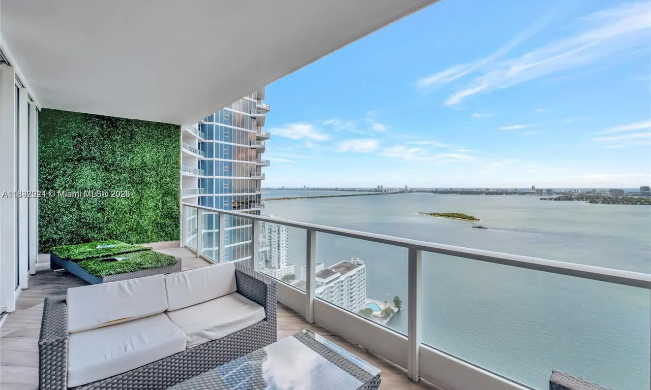 2020 N Bayshore Dr # 3408, Miami FL 33137