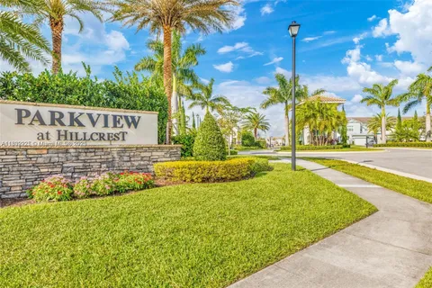 3932 Long Leaf Ln, Hollywood FL 33021