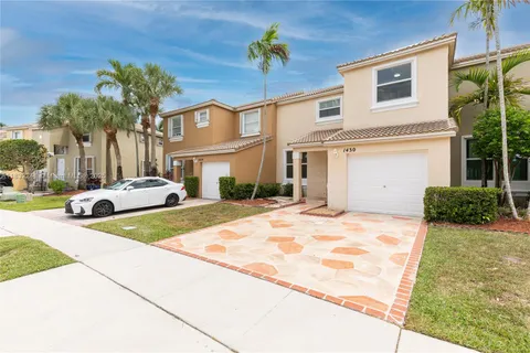 1430 NW 154th Ln # 1430, Pembroke Pines FL 33028