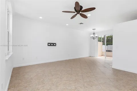 1430 NW 154th Ln # 1430, Pembroke Pines FL 33028