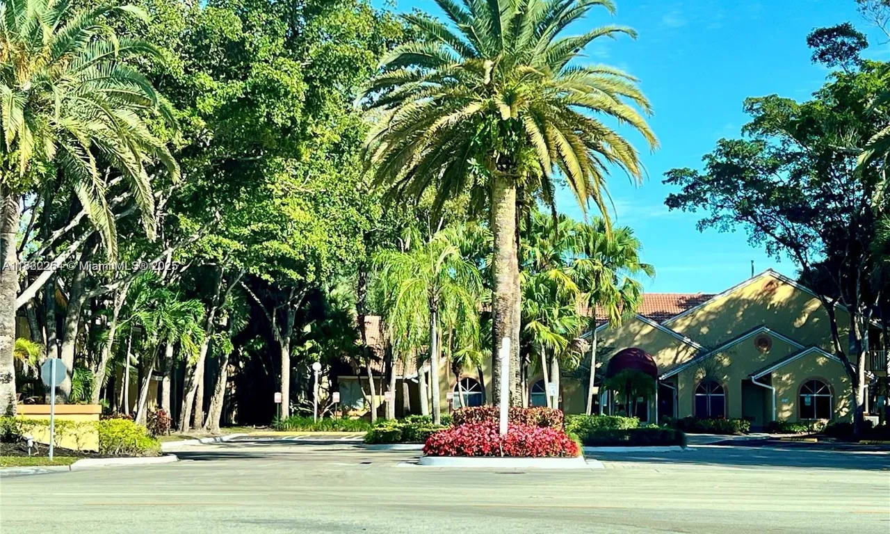 937 Coral Club Dr # 937, Coral Springs FL 33071