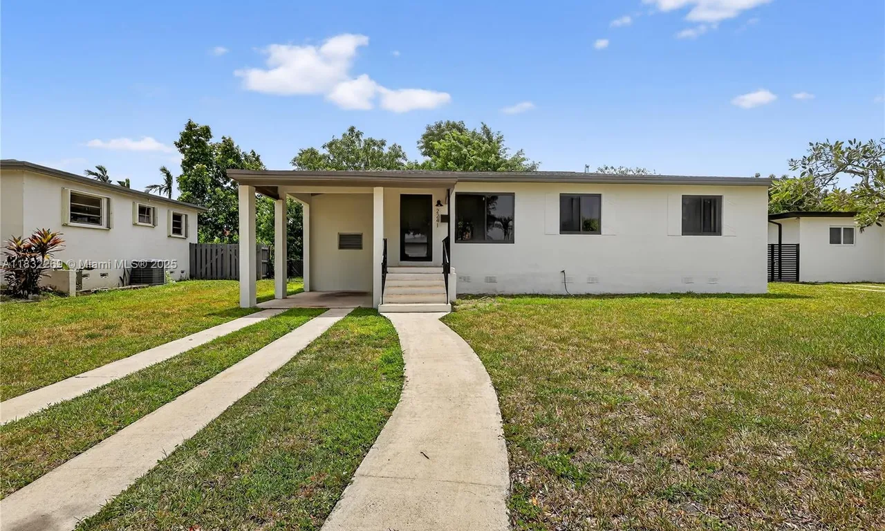 2241 SW 82nd Pl # 2241, Miami FL 33155