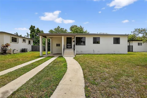 2241 SW 82nd Pl # 2241, Miami FL 33155