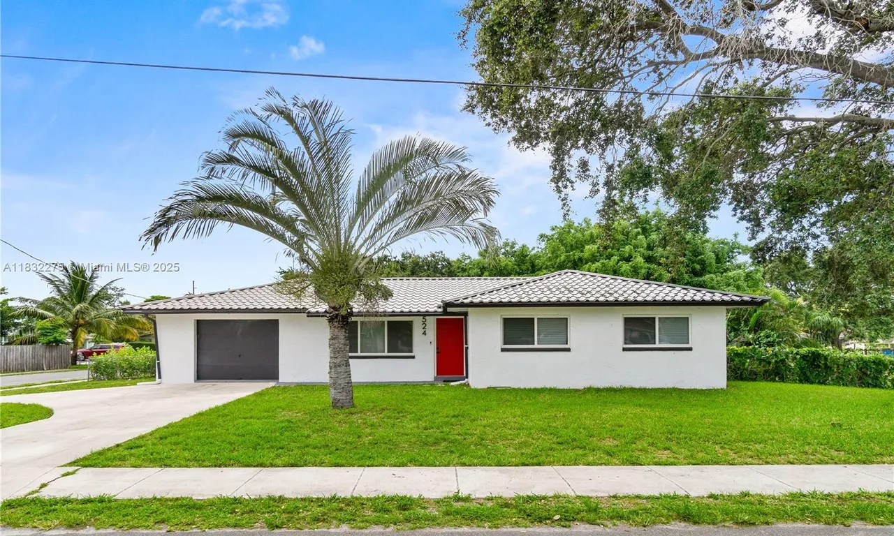 524 NW 7th Ct, Boynton Beach FL 33426
