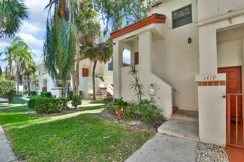 1419 Avon Ln # 216, North Lauderdale FL 33068