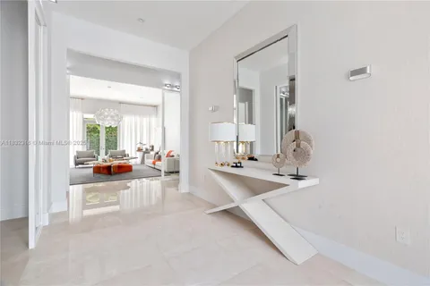12401 SW 82nd Ave, Pinecrest FL 33156