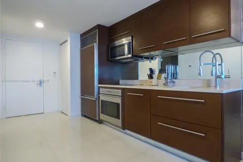 495 Brickell Ave # 3708, Miami FL 33131