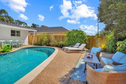 6421 NE 22nd Ave, Fort Lauderdale FL 33308