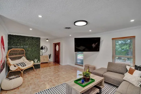 6421 NE 22nd Ave, Fort Lauderdale FL 33308