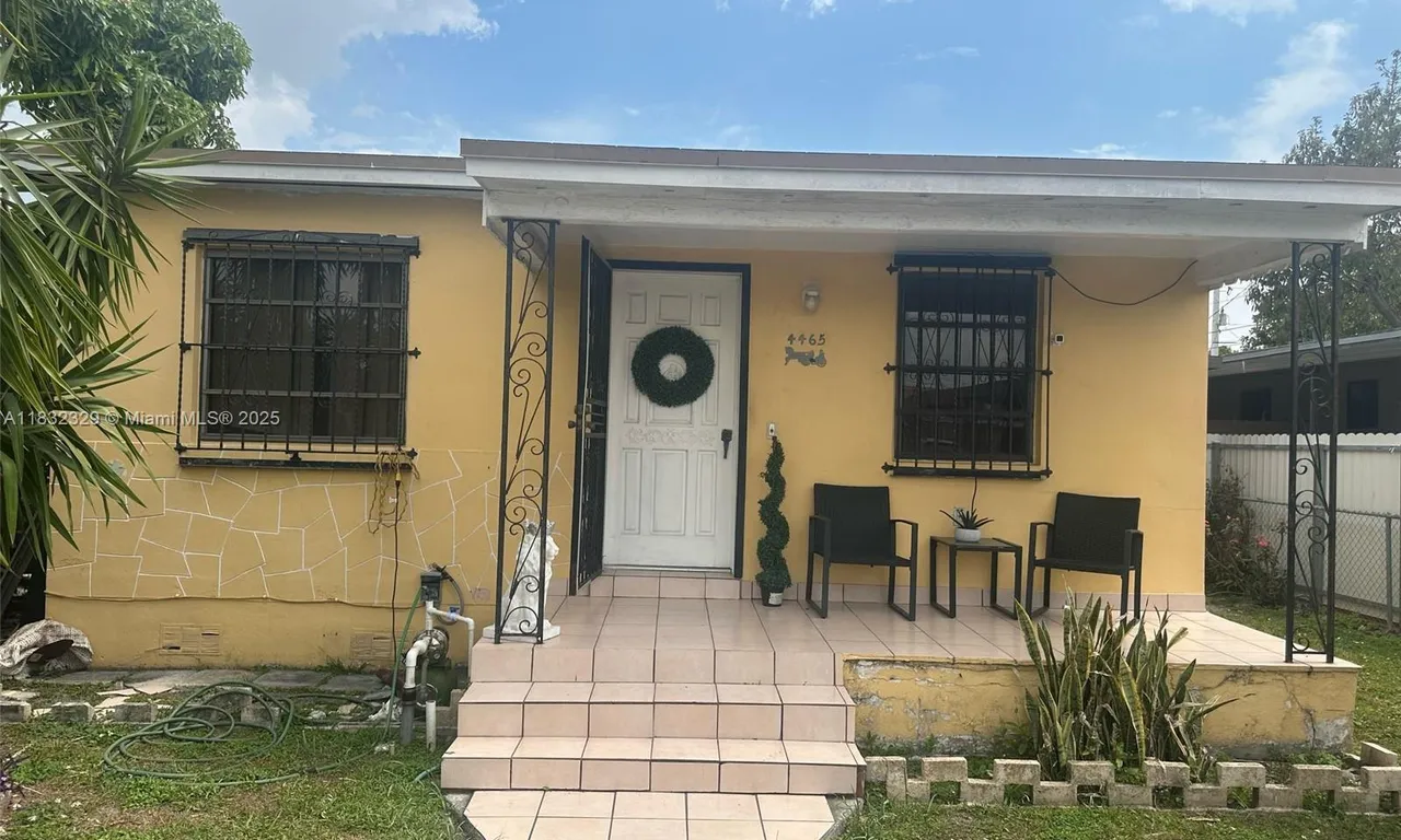 4465 E 8th Ln, Hialeah FL 33013