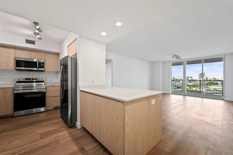 1500 Bay Rd # 1409, Miami Beach FL 33139