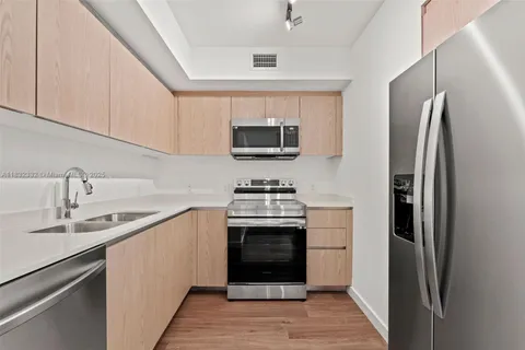 1500 Bay Rd # 1409, Miami Beach FL 33139