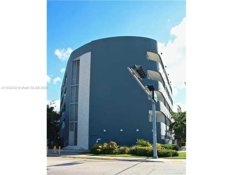 2694 INAGUA AV # 304, Coconut Grove FL 33133