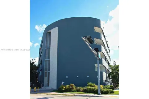 2694 INAGUA AV # 304, Coconut Grove FL 33133