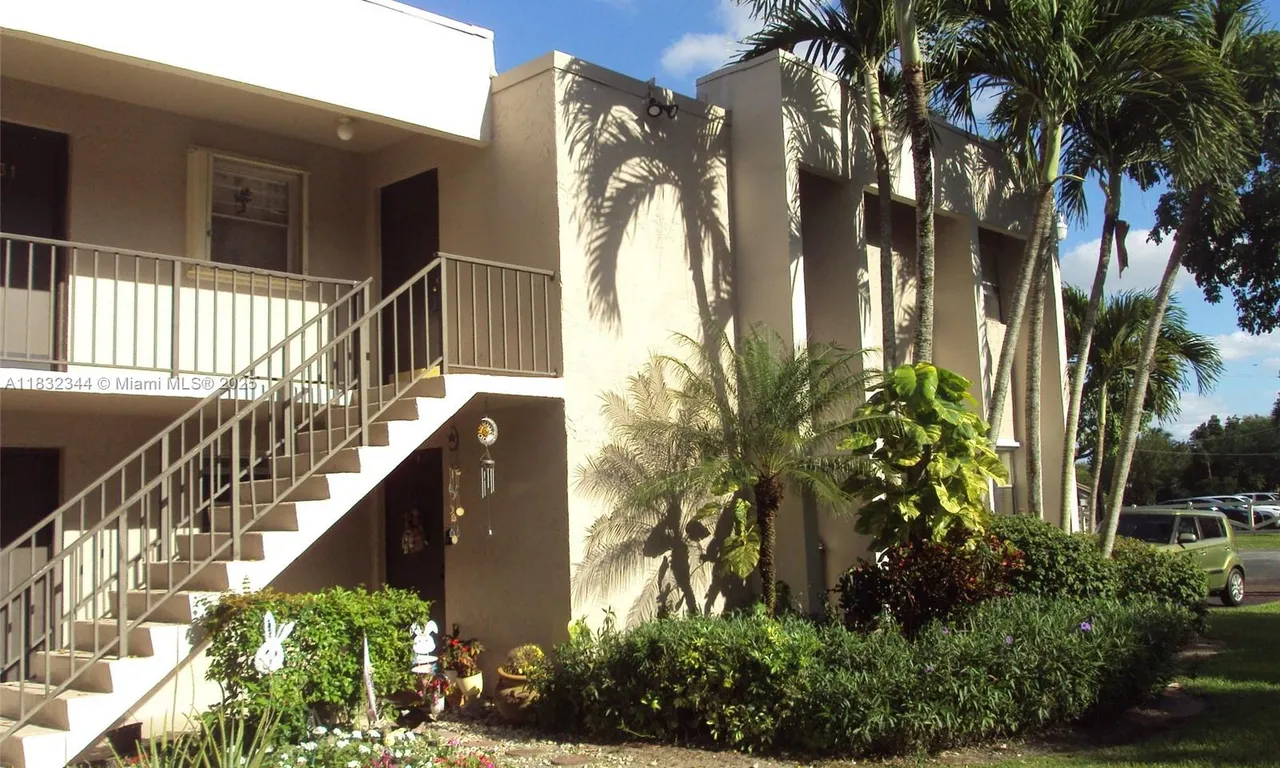 8530 Old Country Mnr # 132, Davie FL 33328