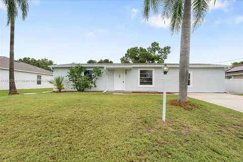 711 NW Riverside Dr, Port St. Lucie FL 34983