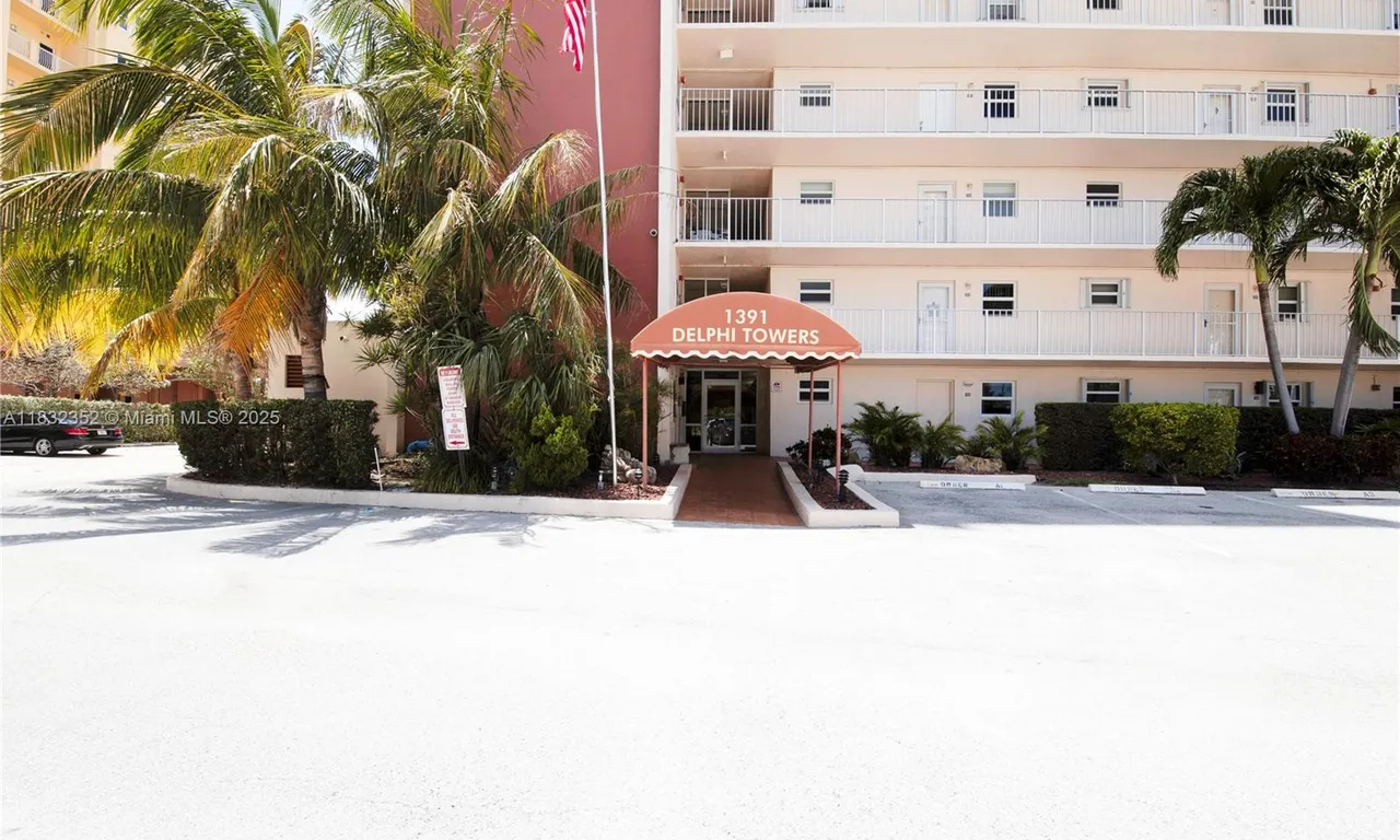 1391 S Ocean Blvd # 409, Pompano Beach FL 33062