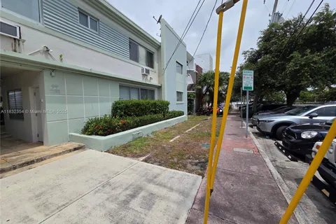 2250 Bay Dr # 5, Miami Beach FL 33141