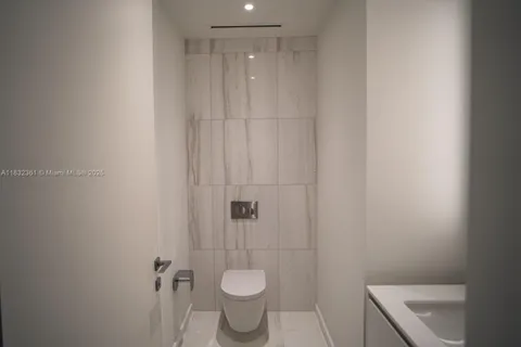 300 Biscayne Blvd Way # 3009, Miami FL 33131