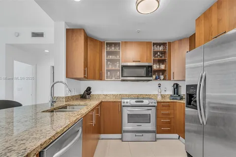1945 S Ocean Dr # 705, Hallandale Beach FL 33009