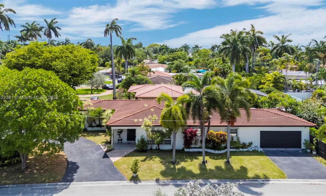 1201 Buchanan St, Hollywood FL 33019