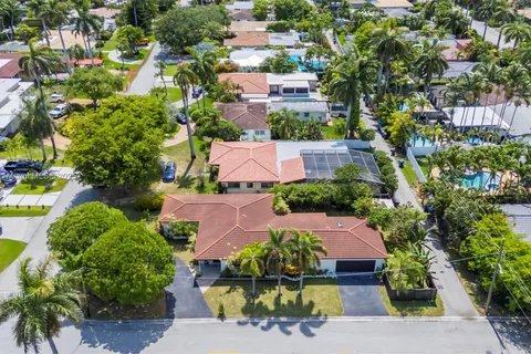 1201 Buchanan St, Hollywood FL 33019
