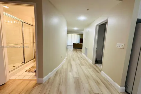 717 Crandon Blvd # 408, Key Biscayne FL 33149